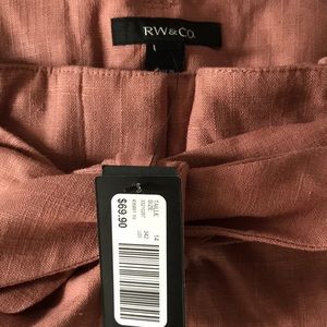 RW & CO paper bag linen blend shorts. New with tags